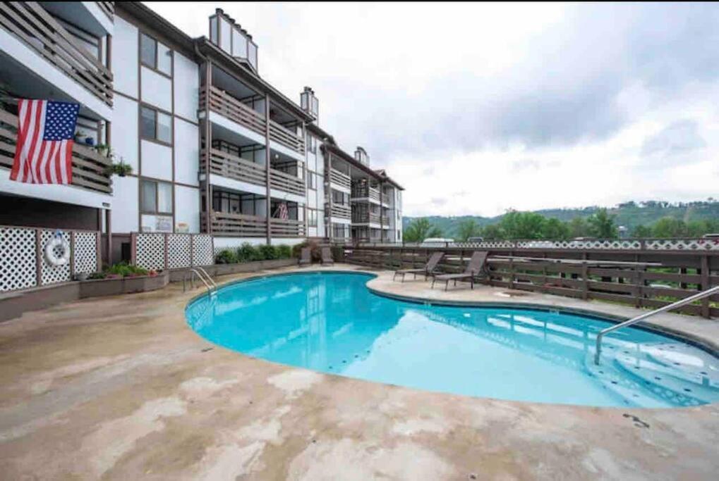 City & Mountain View 5 Mins From Downtown Gatlinburg Ngoại thất bức ảnh