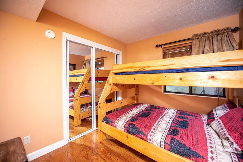 City & Mountain View 5 Mins From Downtown Gatlinburg Ngoại thất bức ảnh
